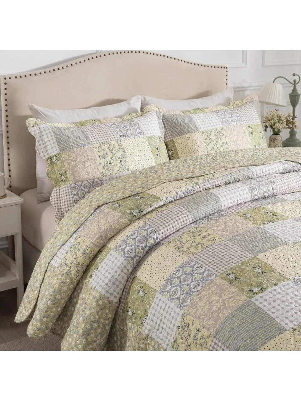 Extra Large Oversized King Bedspread Set 120x120 - Reversible Lightweight Quilt